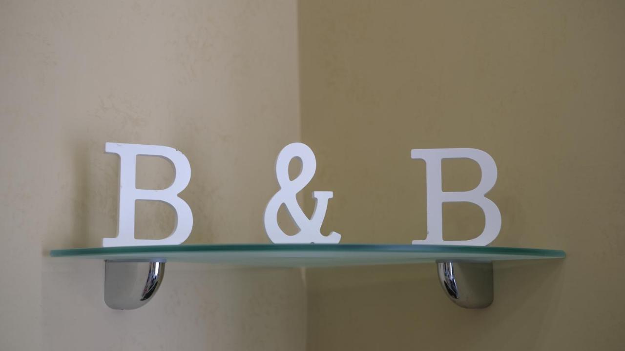 나폴리 Royal Dante B&B 외부 사진