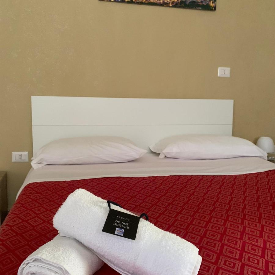 나폴리 Royal Dante B&B 외부 사진